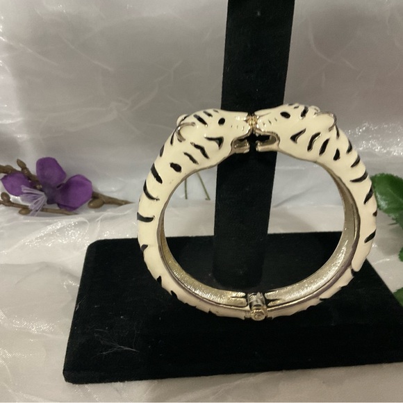 Bracelet, Wickedlotus White Tiger Bracelet, pre-owned - Picture 3 of 8